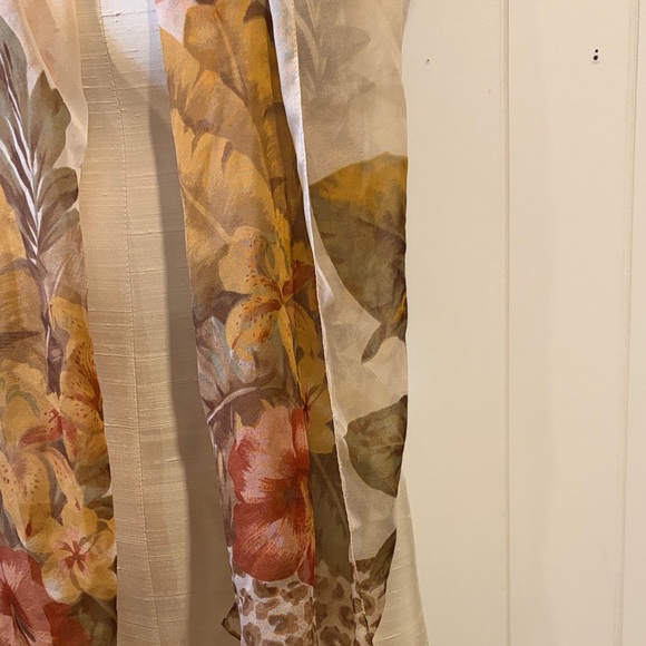 Jacque and Koko Floral Sheer Scarf - Picture 3 of 6